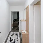 Deluxe * Sanski Most