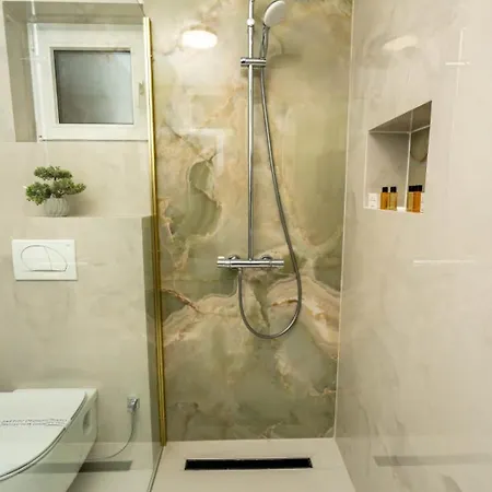 Apartment Deluxe Sanski Most